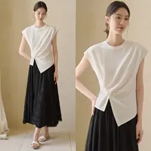 不規則な裾デザインのショートスリーブTシャツ【ウエストシェイプ・ラウンドネック・タック入り】
