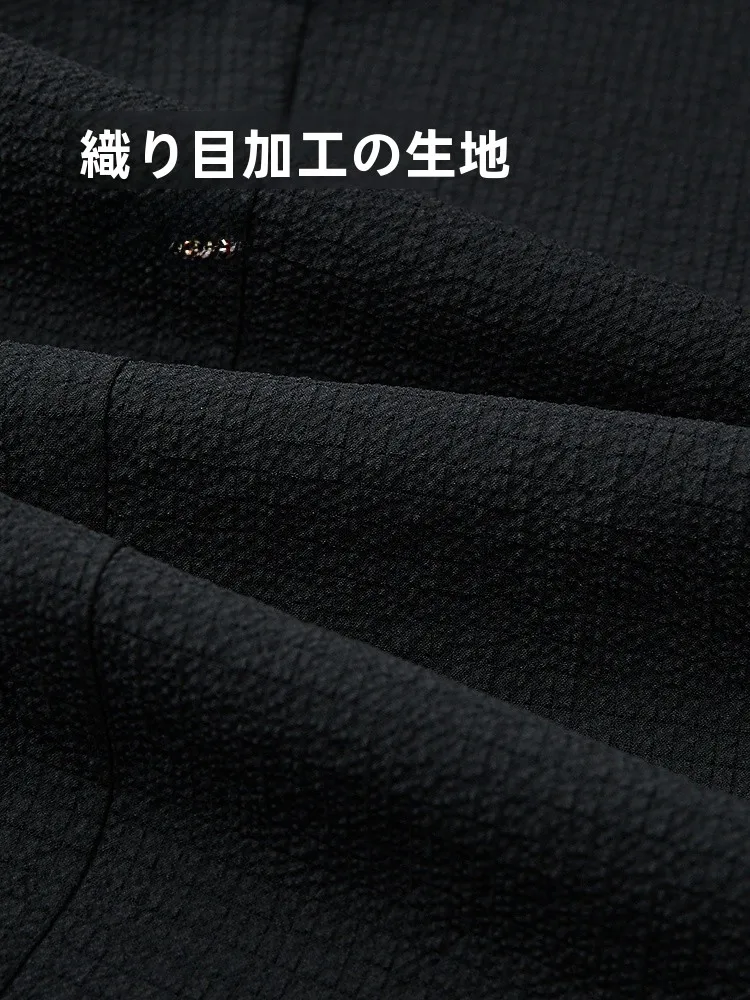 ビジネスカジュアルの春夏に欠かせないジャケットは、ベージュかブラック？