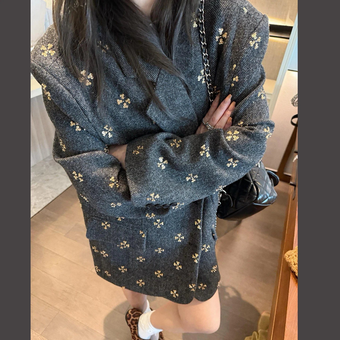 骨格ストレート クラシック 服：通勤風の女性向けスーツセットの実用性とフィット感