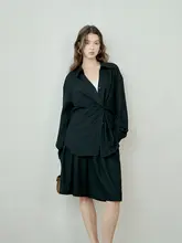 麻素材の透湿通勤用シャツ【サイドボタン・リバーシブルデザイン】とプリーツパンツ（セットアップ対応）