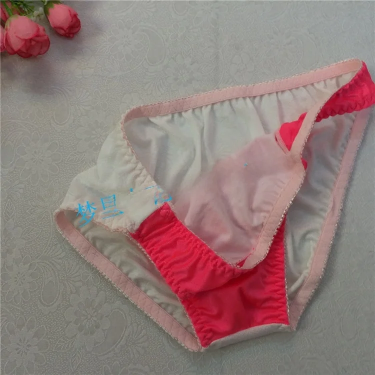 ボーイレッグとは何か：ストレッチ素材の男性用レース付きボクサーパンツの実際の特徴と使用シーン