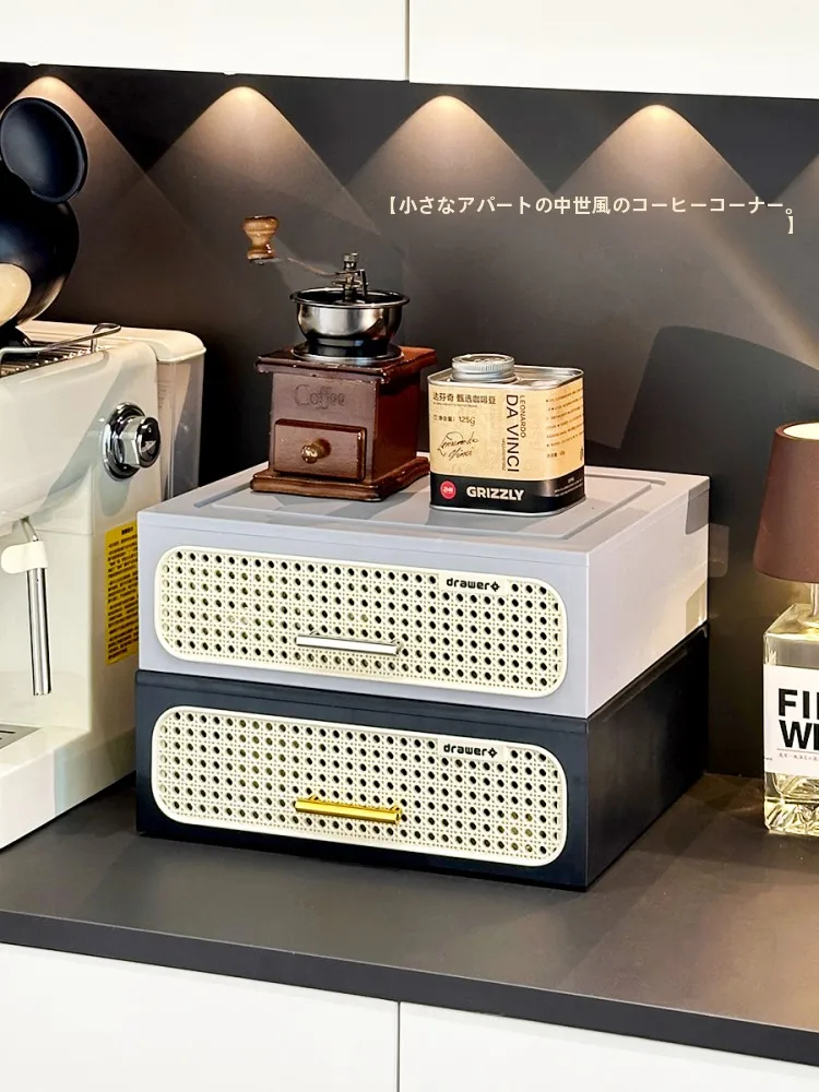 アンティーク風藤製収納ボックス：レトロデザインで玄関やデスクに最適な多層収納