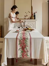 高級感ある紅色のテーブルランナー【軽奢スタイル・丹桂デザイン・ダイニングテーブル用】