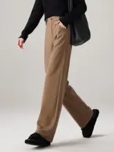 ゆったりとしたシルエットのあたたかいダウンストレートパンツ【女性用・カ ジュアルスタイル・極上の柔らかさ】