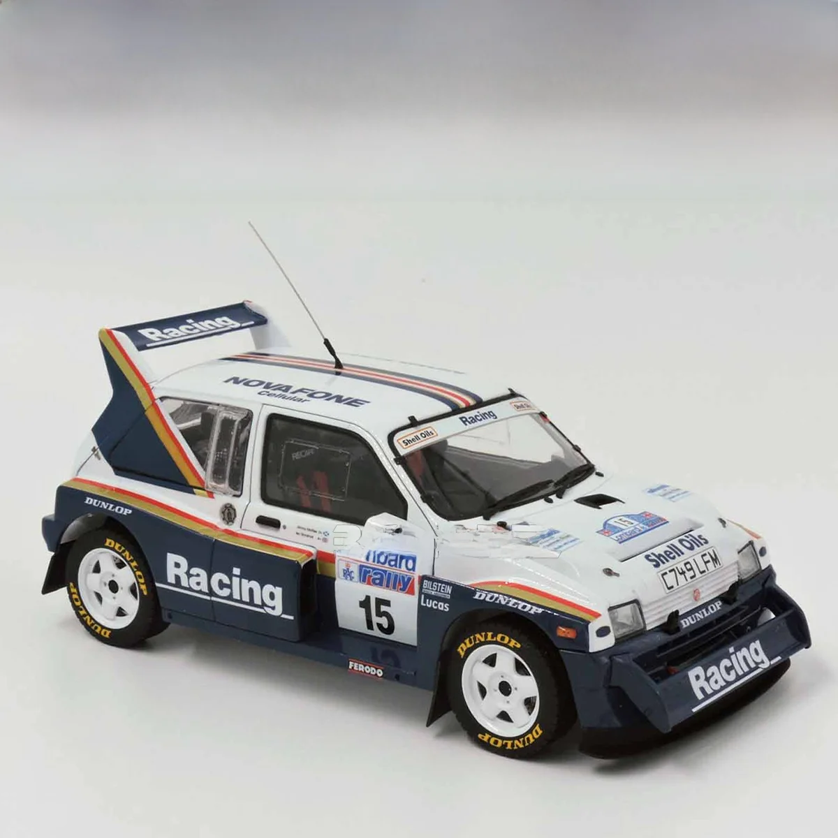 86 mfゴースト仕様と86 レース仕様どちらがおすすめ？リアルな使い勝手を解説