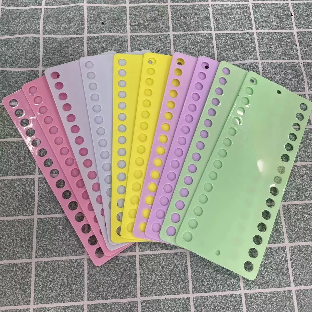 刺繍スタンドの取り入れ方は？5選で暮らしに溶け込むおしゃれなインテリアを実現