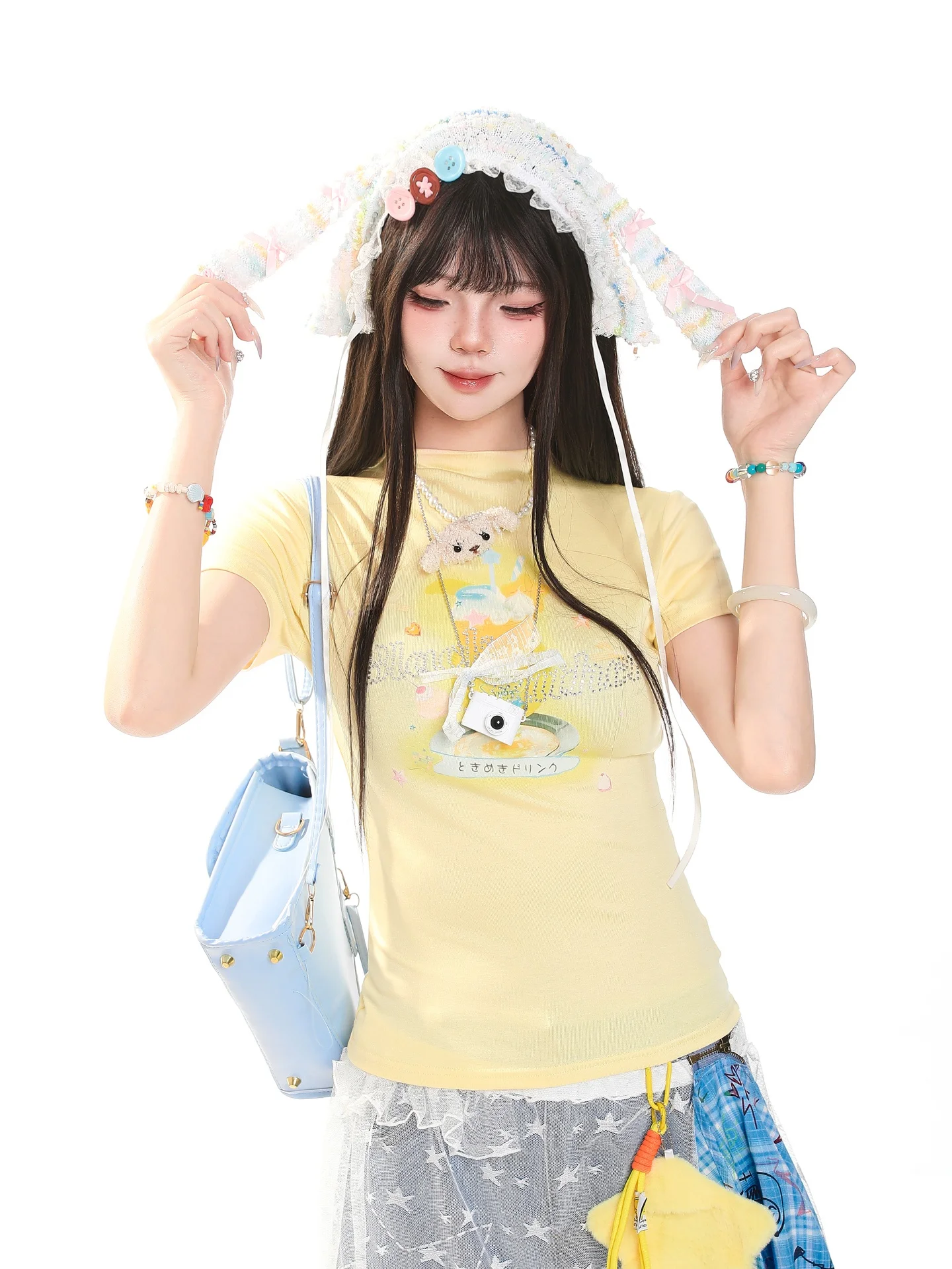 カートゥーンプリントの半袖Tシャツ：かわいいおしゃれな夏の基本アイテムとしての実用性とデザイン分析