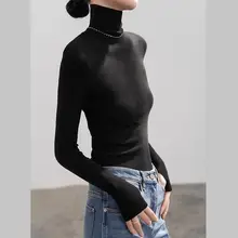 女性用白色ハイネックウールニット【秋冬・フィット感・スリムデザイン】