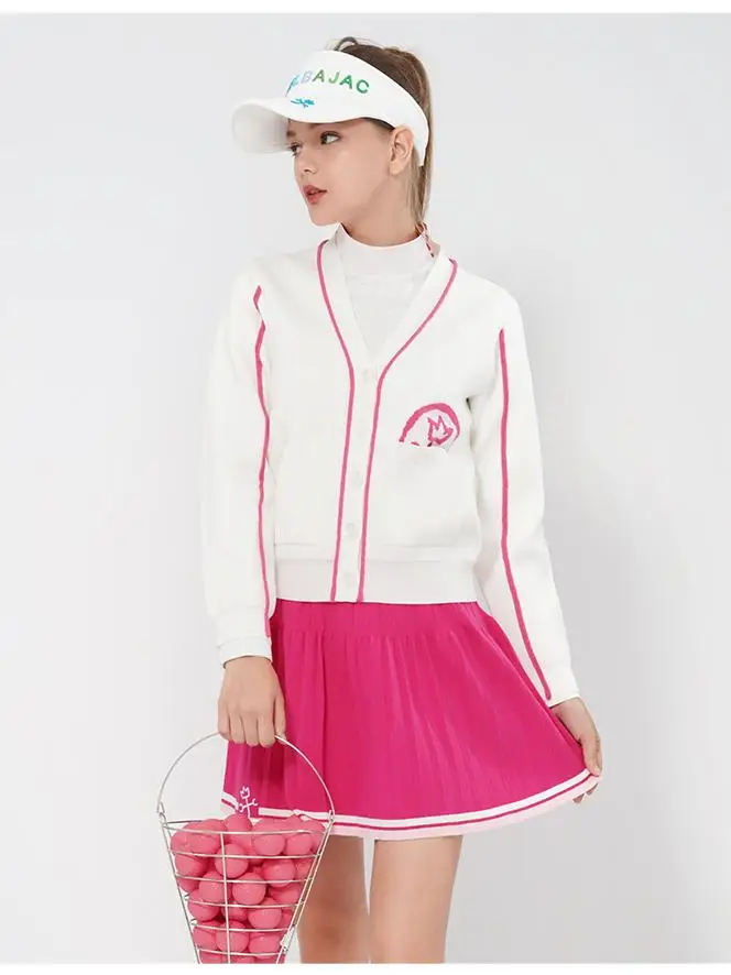 ゴルフ打ちっぱなしの夏にどんな服装がおすすめ？初心者女性に最適なレディースゴルフウェアの選び方