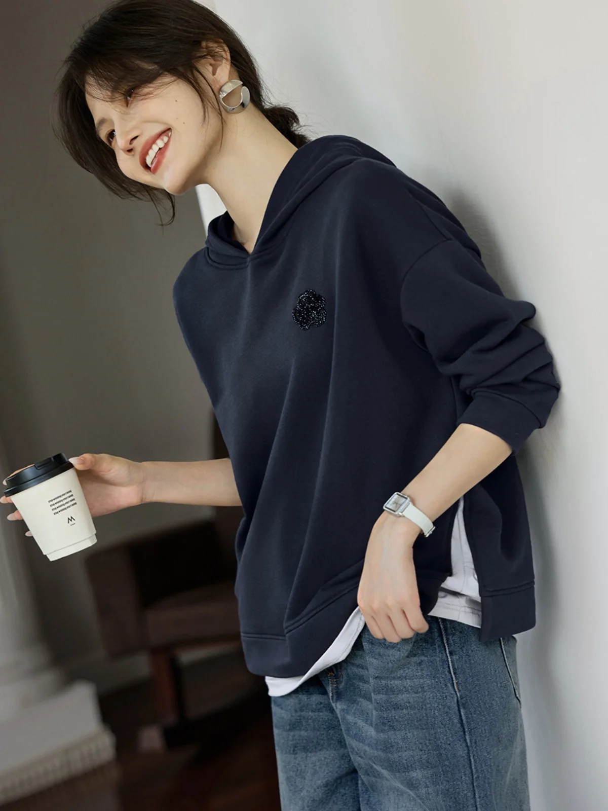 春の通勤コーデで迷うなら、この1着で解決できる？
