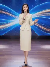 米白色の高級タイトスーツワンピース【上品デザイン・女性用】（セットアップ対応）