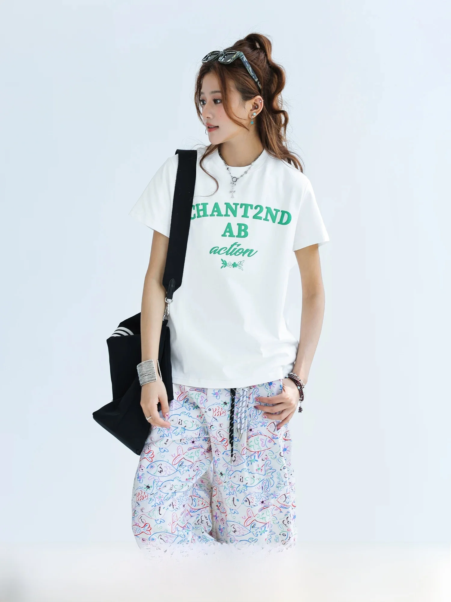 CHANT'2nd フローラルグレーショート袖Tシャツ：女性向け涼感素材のサイズ感と価格帯を解説