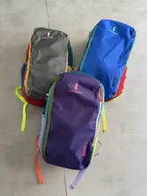 軽量カラフルな登山リュックサック【個性的なデザイン・学生用】