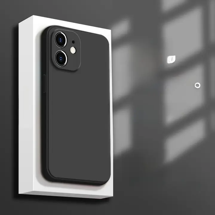携帯電話ケース iPhone11 対応 メンズ ブラック リキッドシリコン 薄型 衝撃吸収