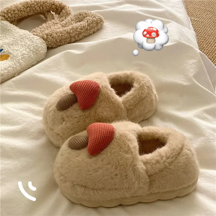 可愛らしいマッシュルームヘッドの厚底コットンルームシューズ【冬用・外履き・ふわふわ】