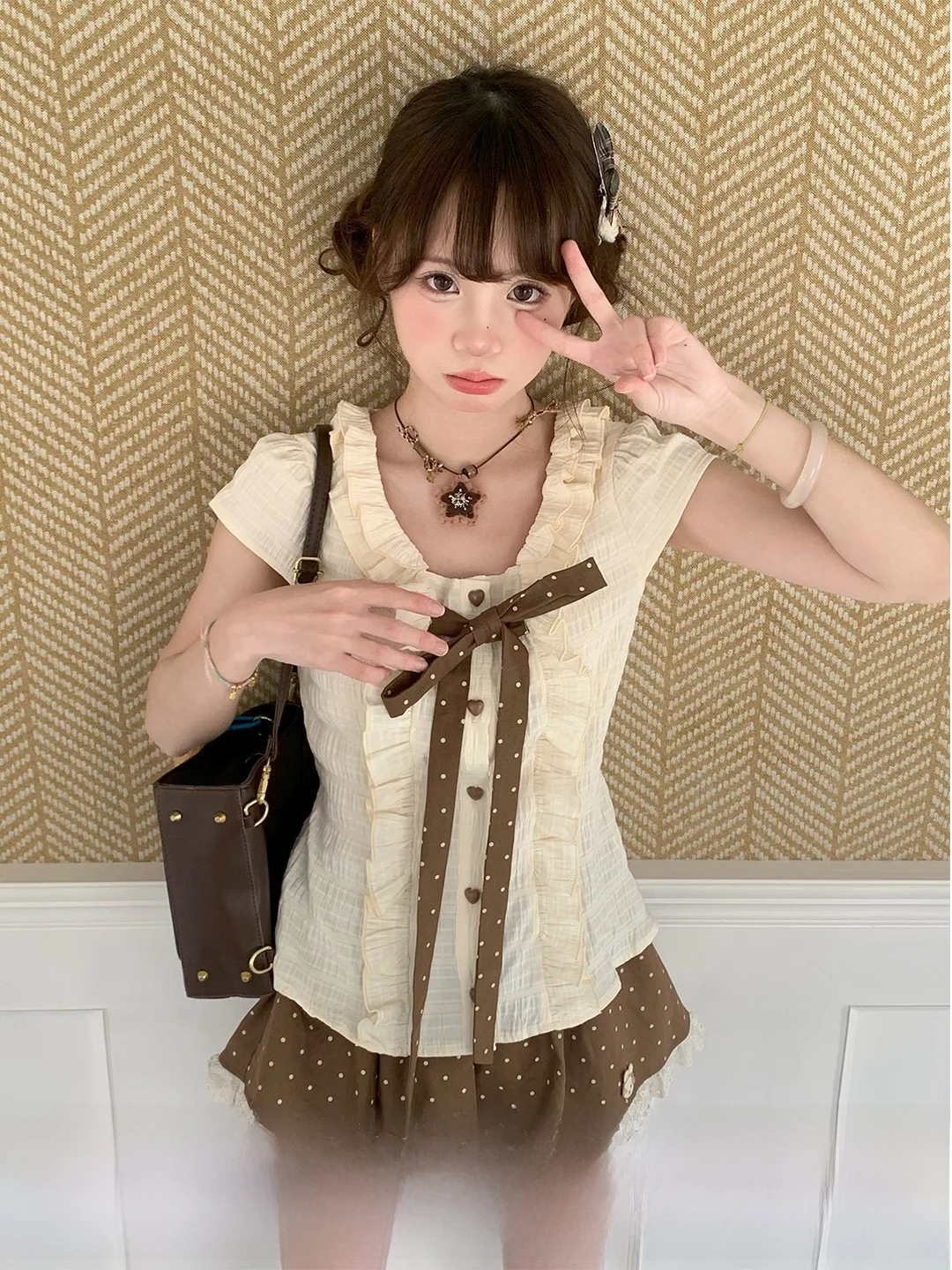きれいめギャルコーデの着こなしポイントは？厳選4選で日常を彩る