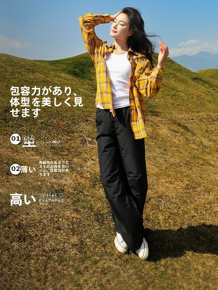 Camel ソフトシェルカーゴパンツ：通気性の良いパンツ女性向けのアウトドアシーンでの実用性