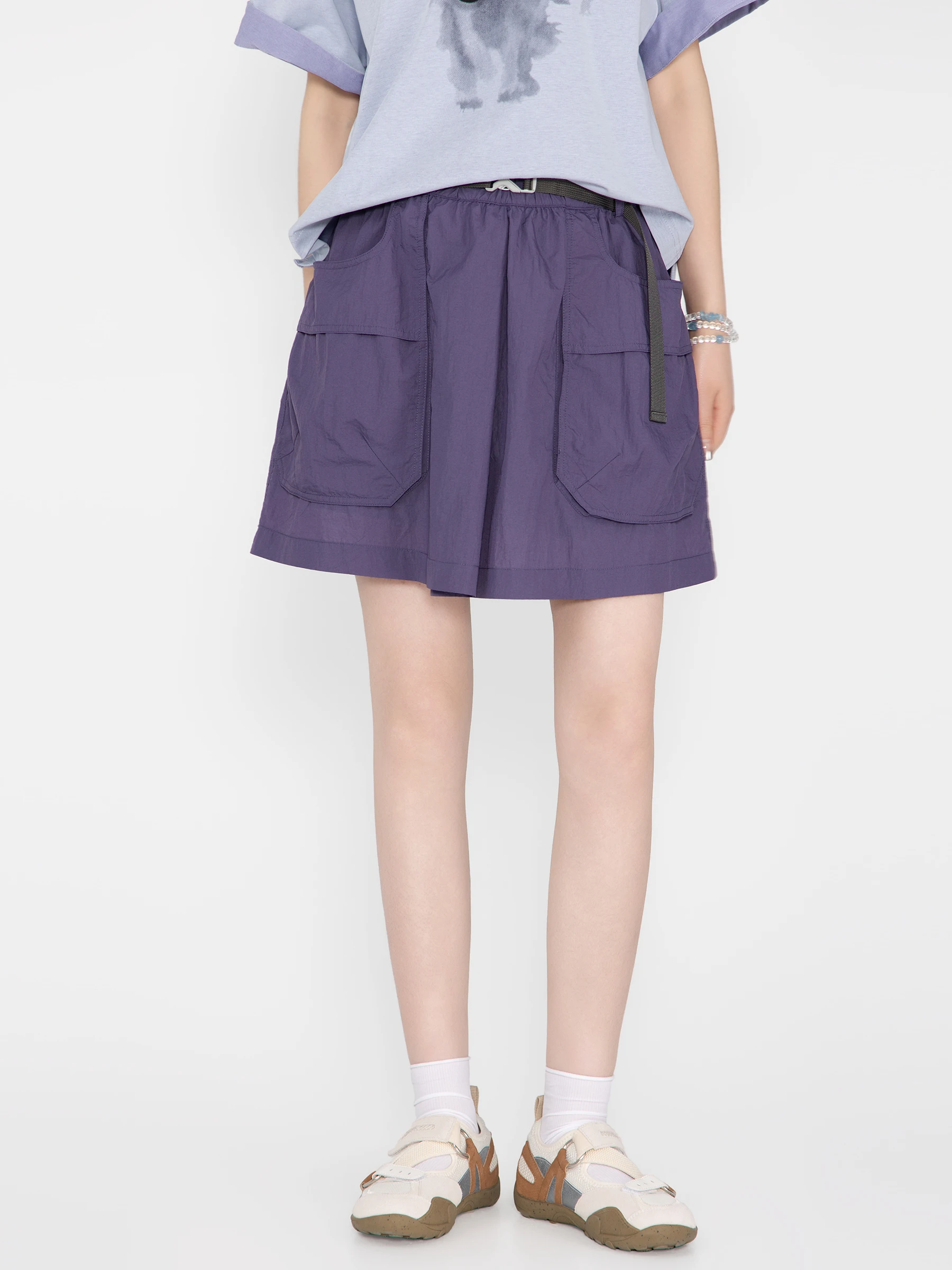キャンプ服の夏は、ファッションと機能性のバランスが鍵！どう選ぶ？