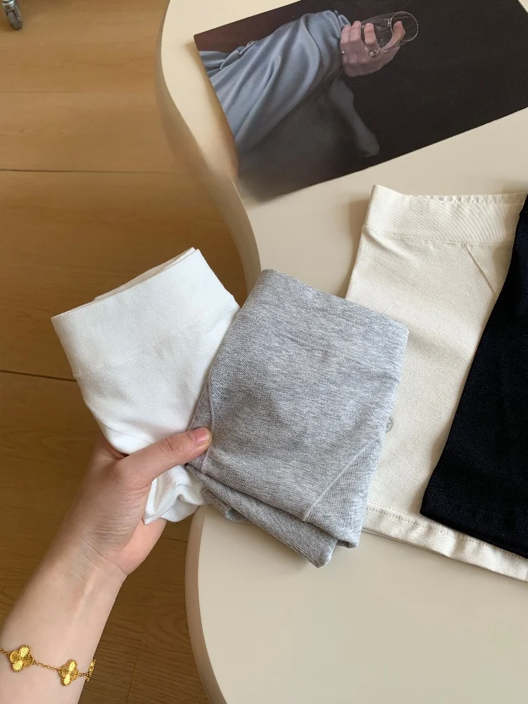 下着 ショーツ おすすめ：夏用 薄手コットンショーツの防走光・収腹効果と実用性