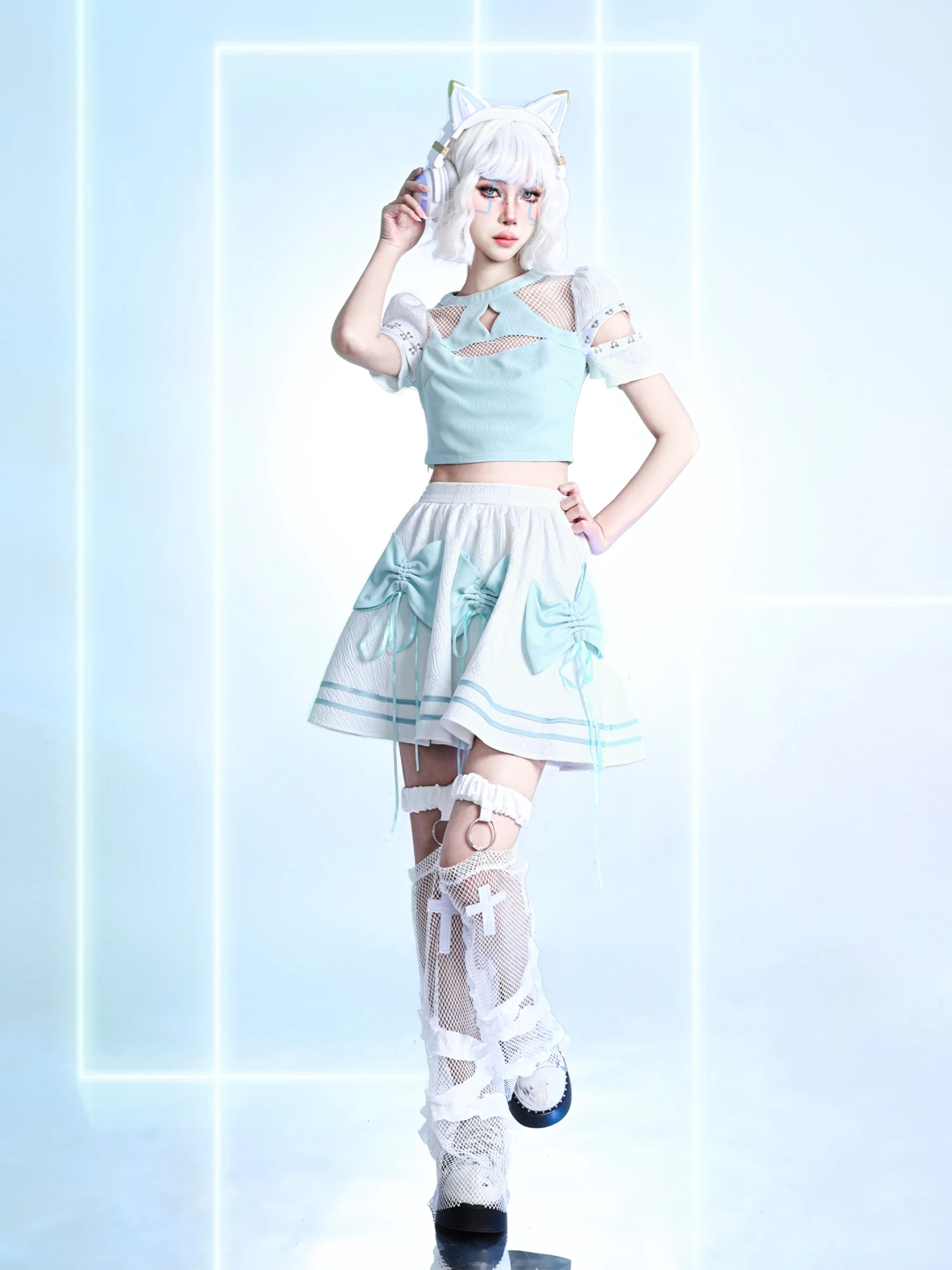 ぬい服とは？Y2K風編み込みメッシュデザインの短袖トップスが提供するリアルな使い方