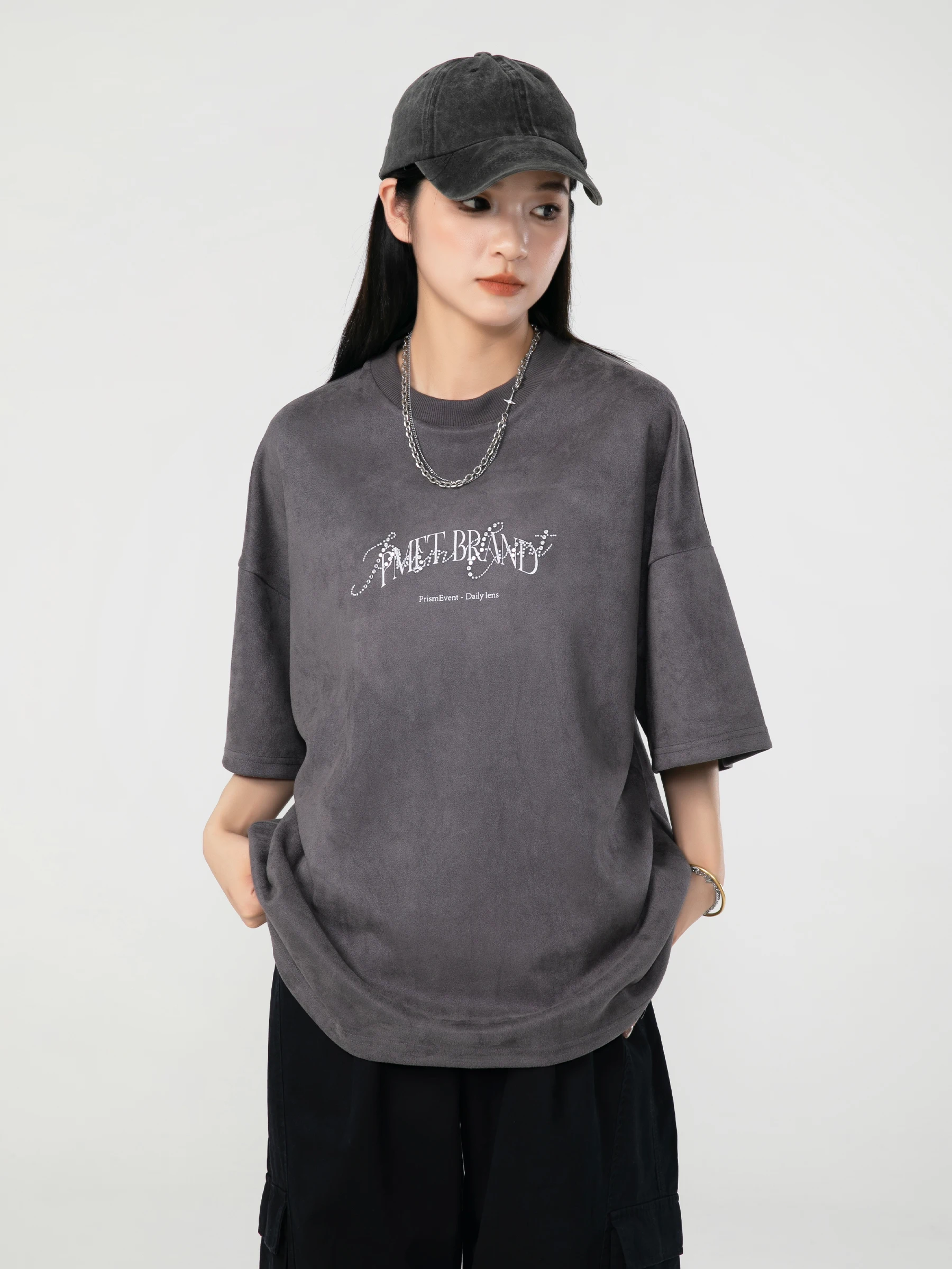 タクラム生地のTシャツは、本当に通気性と柔らかさのバランスが取れているのか？