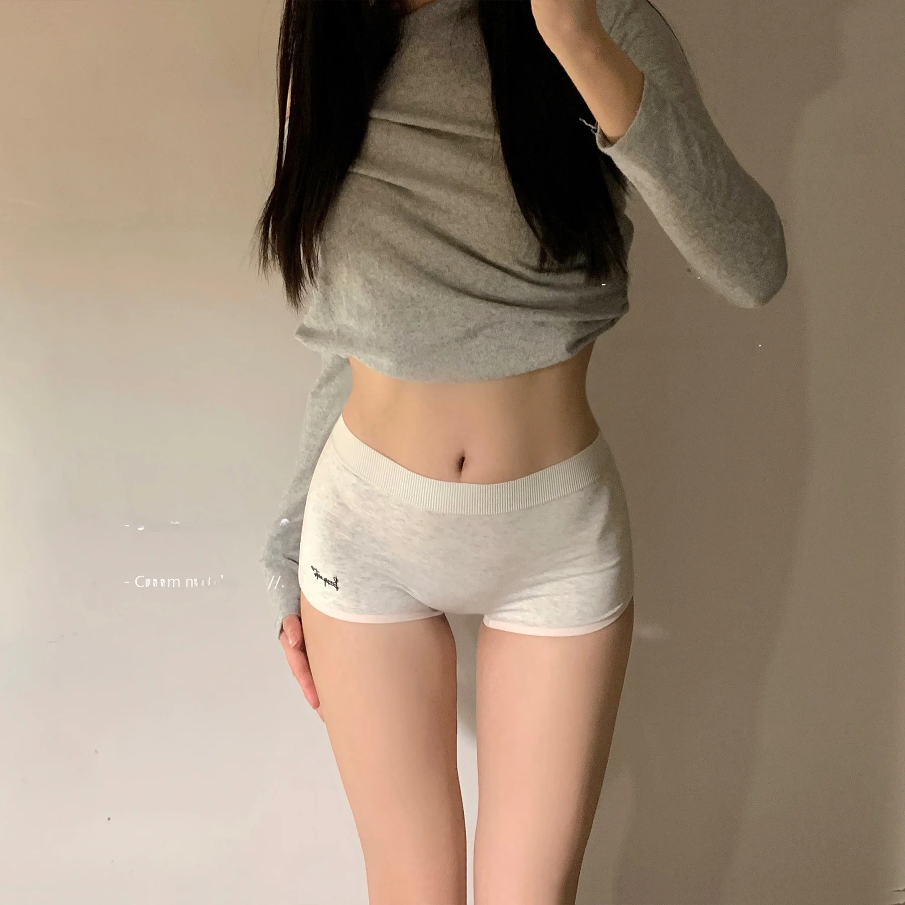 女性用コットンショートパンツ：夏のランニングインナーとしての無痕デザインと通気性の実証