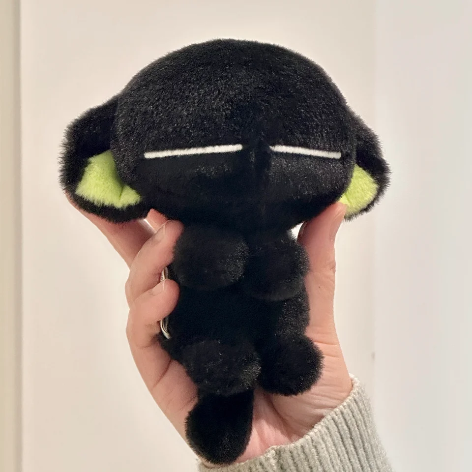 毛足のあるかわいいマスコットレザーバッグチャーム【プラッシュ製・ストラップ付き】