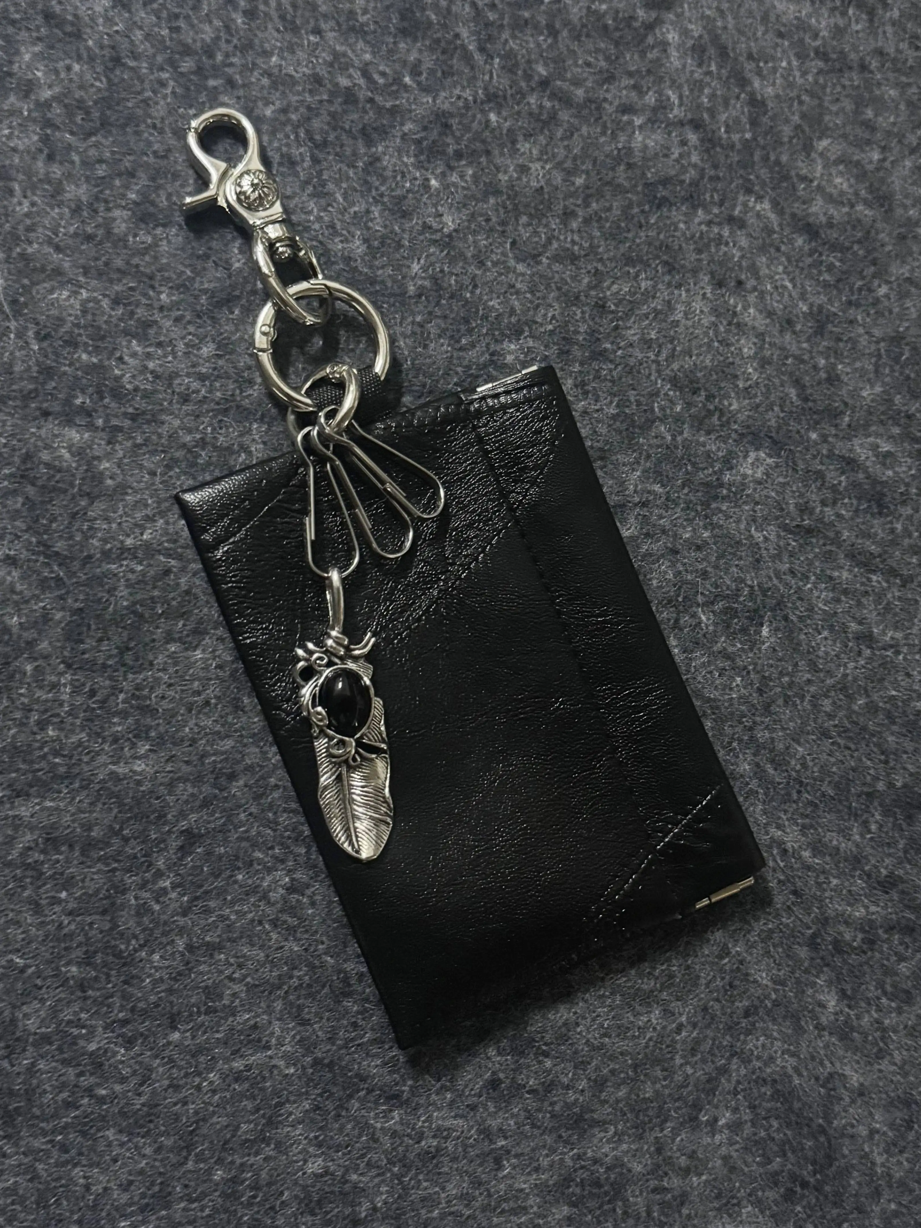 キーホルダーと小物をまとめるのに最適なアイテムは？