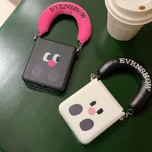 可愛らしいデザインのスマートフォンケース【落下防止・全包囲型・ストラップ付き・折りたたみ式対応】
