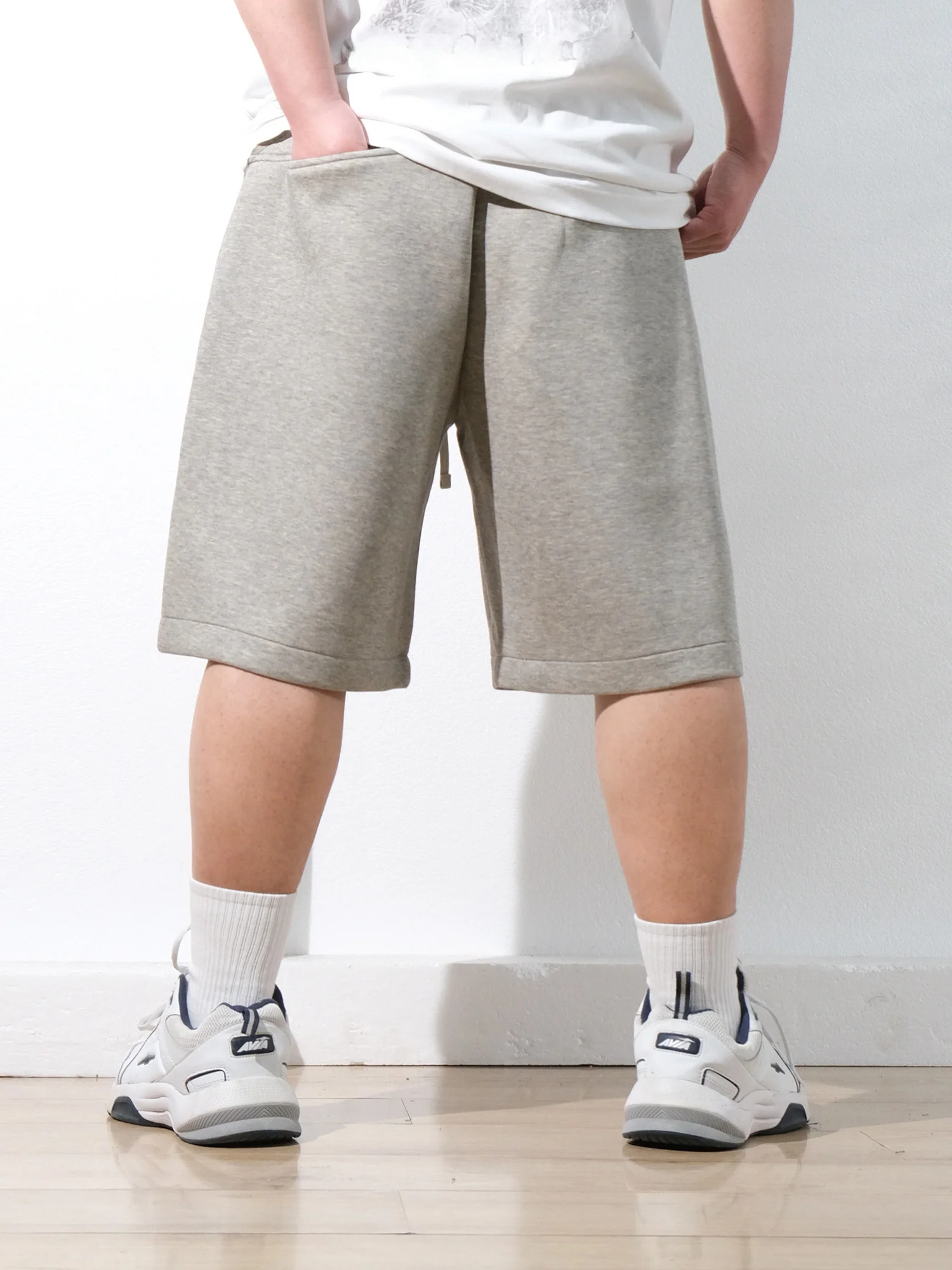170cmの男性がオーバーサイズパンツを着るとき、着丈はどのくらいが理想？