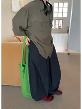 ボリューム感のあるゆったりとしたデザインのバルーンパンツ【女性用・カジュアル・フィット】