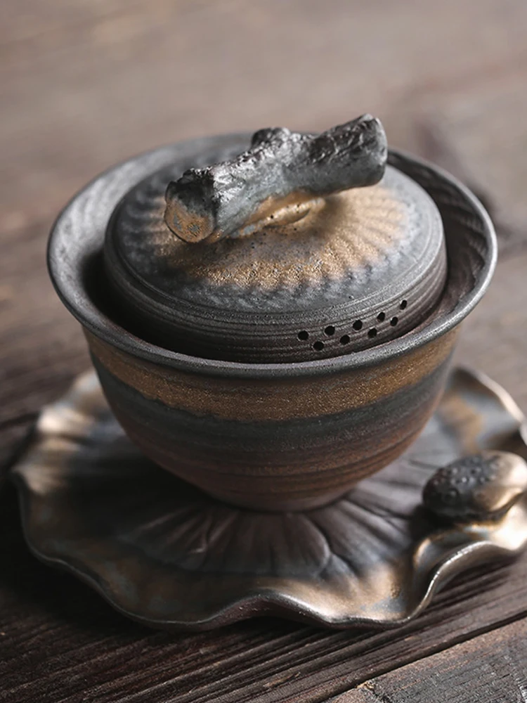 三才型柴焼き鉄釉茶壺：和風古典デザインの陶器茶壺が提供する香りと耐久性