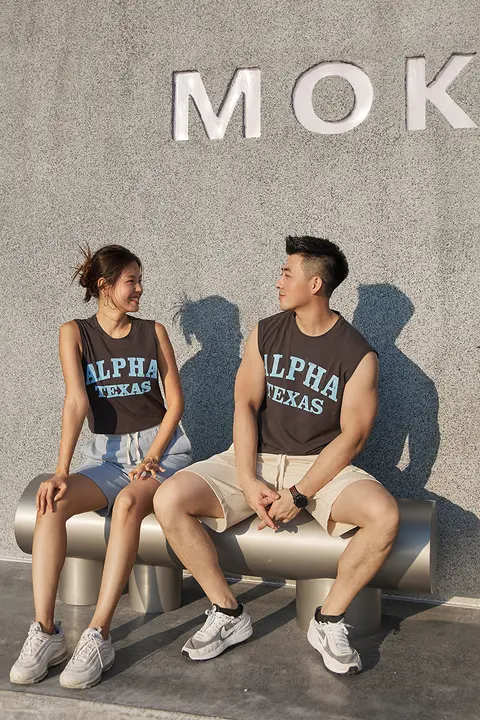 AlphaGym アメリカンヴィンテージスタイルの夏用スポーツタンクトップ【通気性・滑らかな肌触り・ユニセックス】