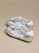女性用バレエトレーニングシューズ【銀色・通気性メッシュ・柔らかいソール・夏用】