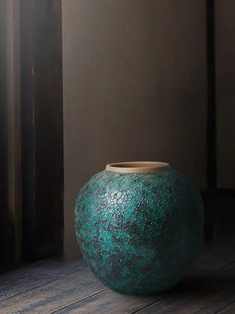 ドライフラワーを飾る花瓶として、どのタイプが本当に「心に響く」のか？