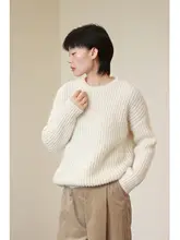 極上の柔らかさ！米白色のウールアランニットセーター【ゆったりデザイン・女性用・秋冬向け】（セットアップ対応）