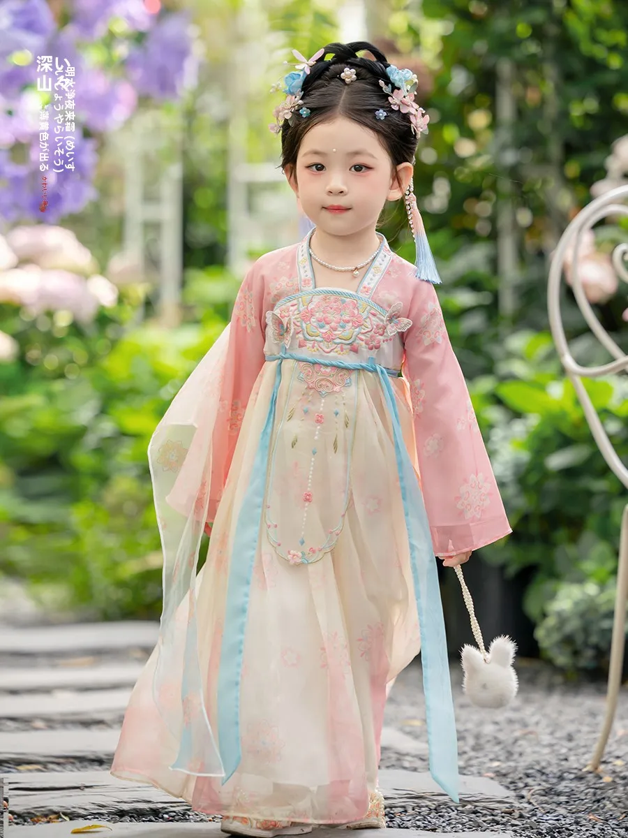 法事の夏に着せる子供の服は、どう選ぶ？国風の唐装ドレスがもたらす「心の安らぎ」