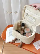 可愛い足型化粧ポーチ【外出用・携帯便利・女性用・化粧品収納】
