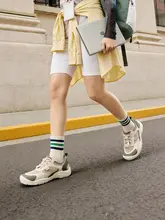 超軽量で快適！通気性のないレディースカジュアルシューズ【アウトドア・靴ひも付き・疲れにくい】