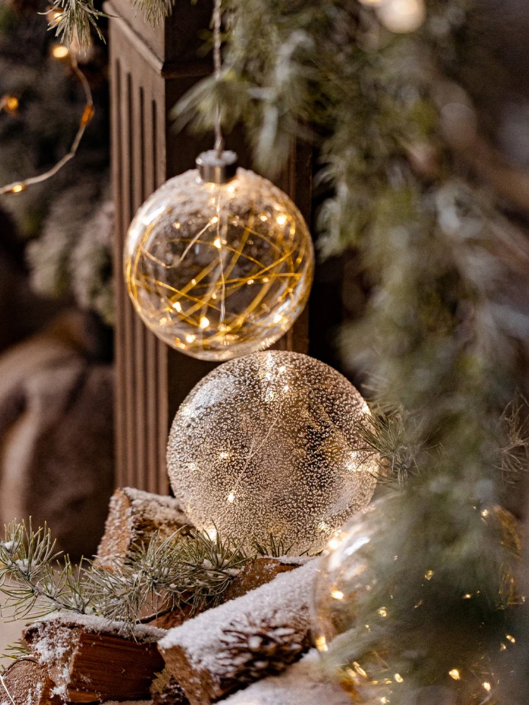 クリスマスツリーに何を飾れば、3歳の女の子が喜ぶのか？