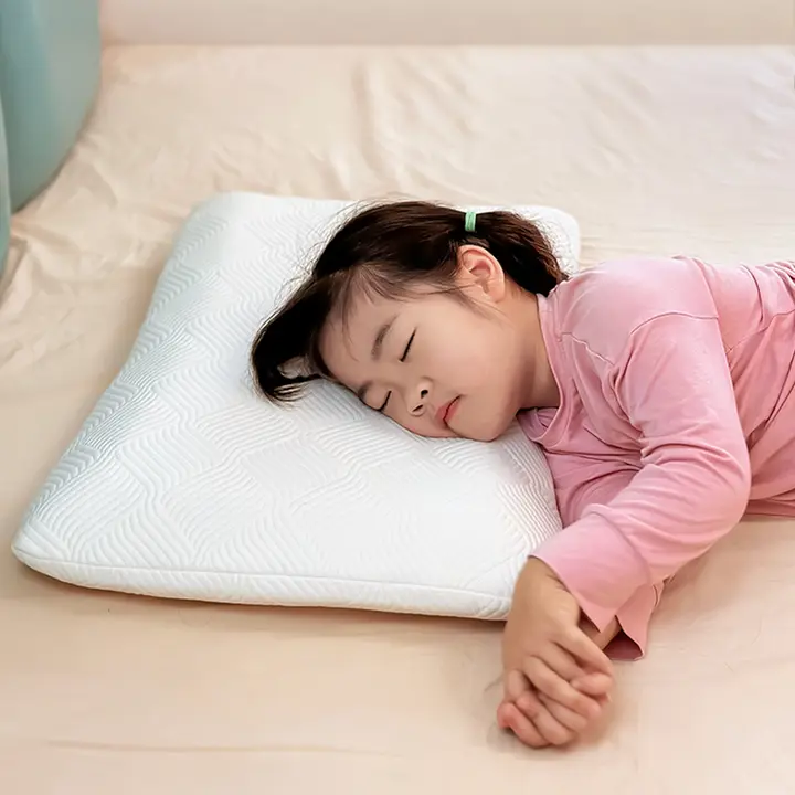 快適な眠りをサポート！子供用記憶フォーム枕【厚みのある首サポート・ふわふわ】