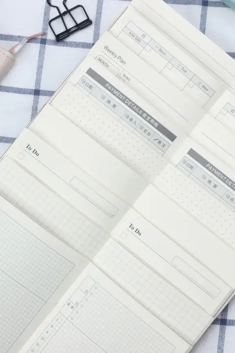 バインダー手帳 A6 メモ帳 適合 20*12 中身 19*10.5 クラフト紙 格子状 週間計画 月間計画 横線