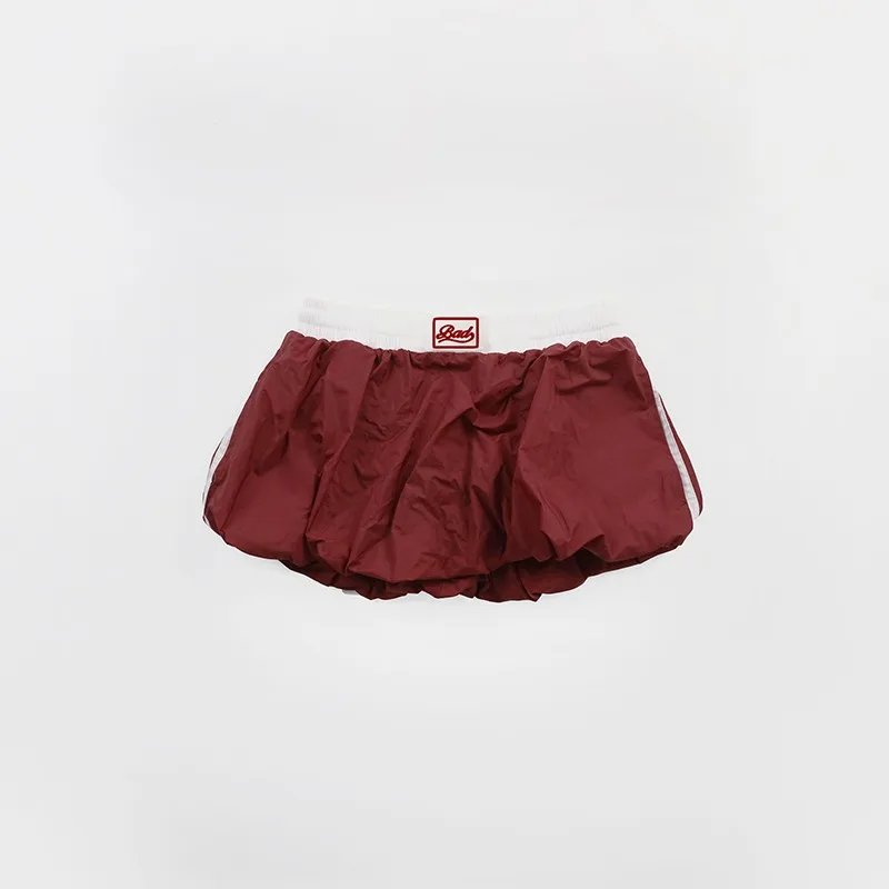 ミニスカート おしり：低腰蓬蓬デザインが実際の着用でどう評価されるか