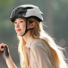 通気性抜群の自転車用ヘルメット【軽量・男女兼用・サングラス付き】