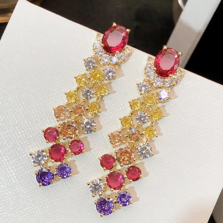 ラグジュアリーカラークリスタルフリンジイヤリング【軽やかなデザイン・パーティーやドレスアップに最適】