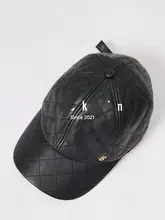 ブラックダイヤモンドデザインの小羊皮製キャップ【柔らかい質感・シンプルスタイル】