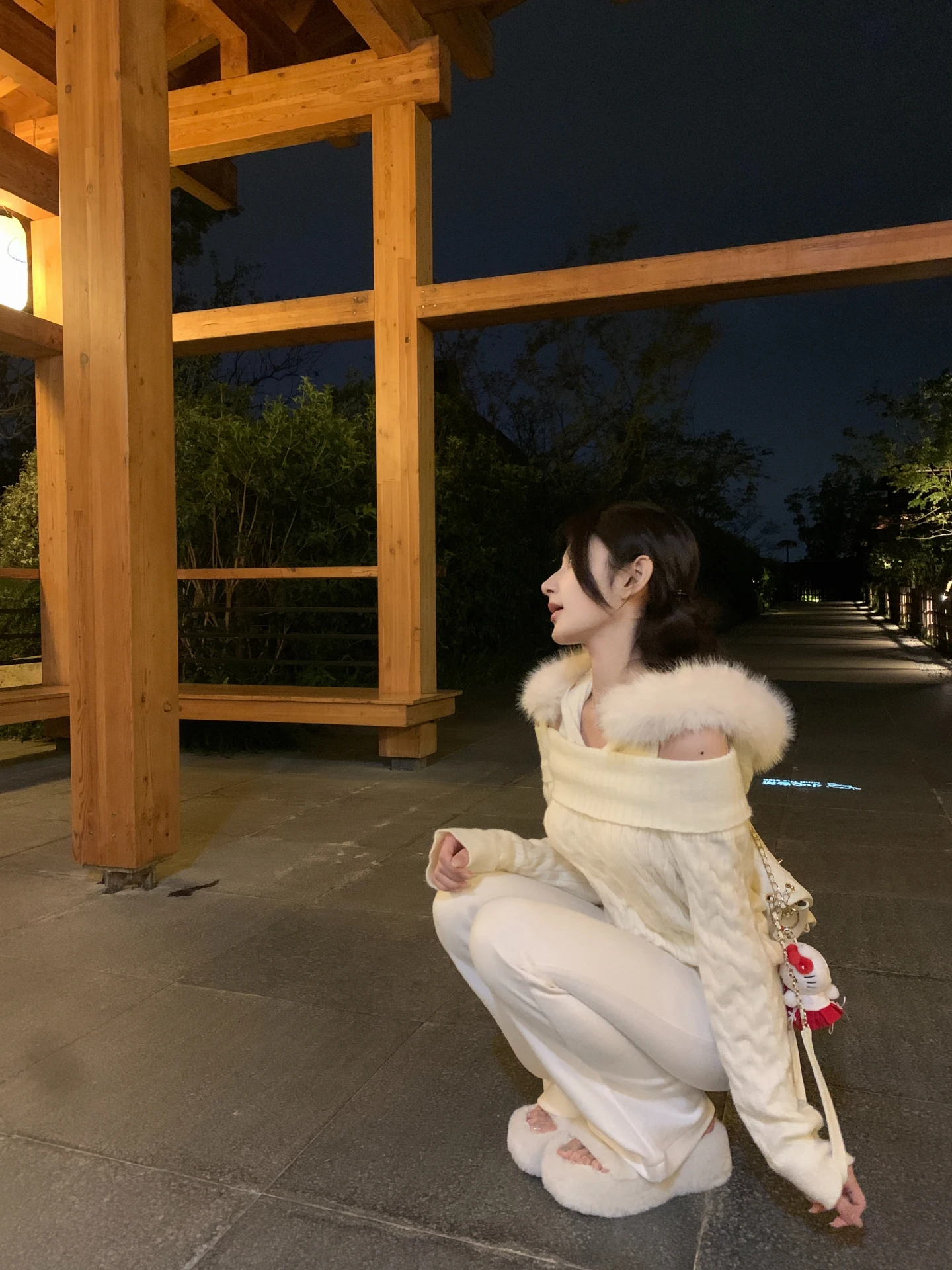 フレアパンツ ハイウエストで悩む人のための「着心地とバランス感」を解決するアイテムは？