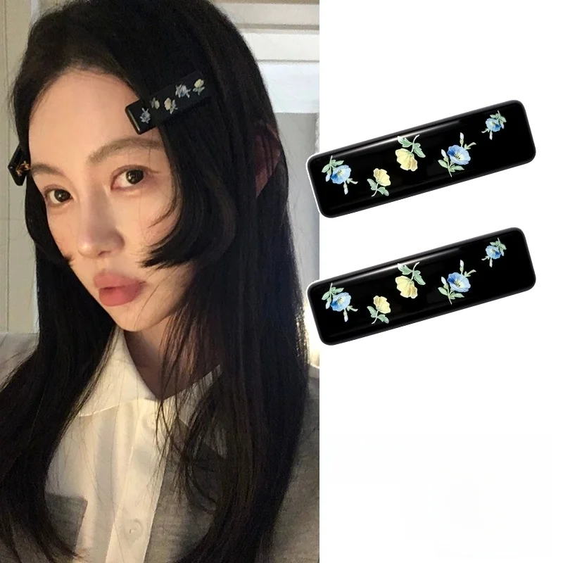 ヘアアクセ ボブ用の朝顔デザインヘアクリップ：民族風の花飾りがサイドバングに最適な理由