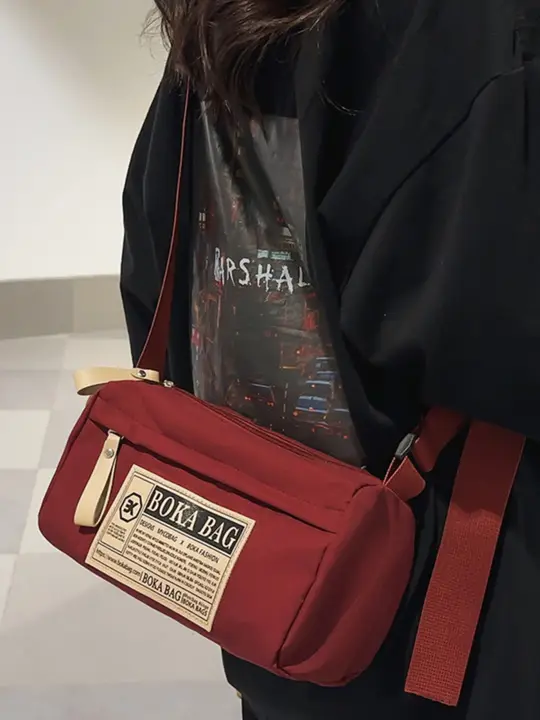シンプルな斜め掛けバッグ【男女兼用・デザイン重視・軽量・お出かけ用】