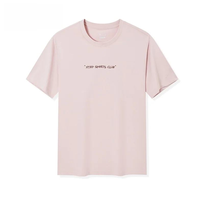 スポーツと高級感を融合したTシャツは、どう選ぶ？